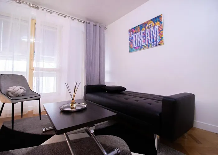Elegante Evasion Dans Le Vibrant 11e Arrondissement - Longue Duree * Париж