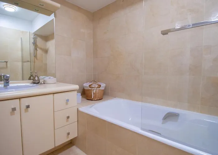 Апартаменты Elegante Evasion Dans Le Vibrant 11e Arrondissement - Longue Duree *