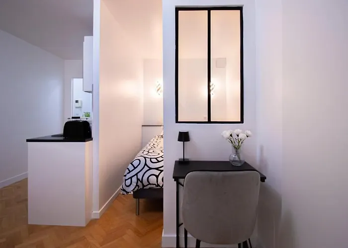 Апартаменты Elegante Evasion Dans Le Vibrant 11e Arrondissement - Longue Duree